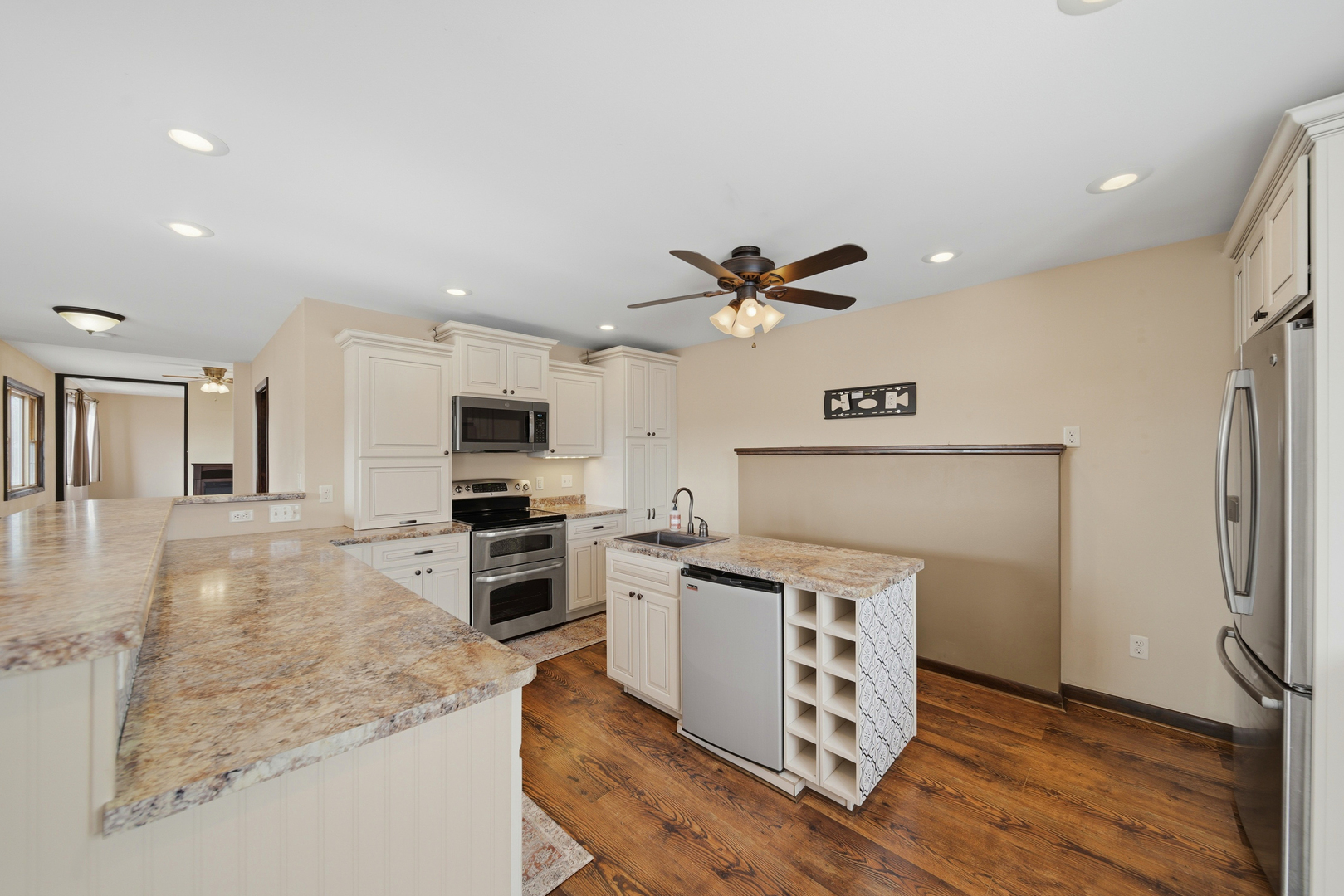 18521 Anderson Road Property Photo 5
