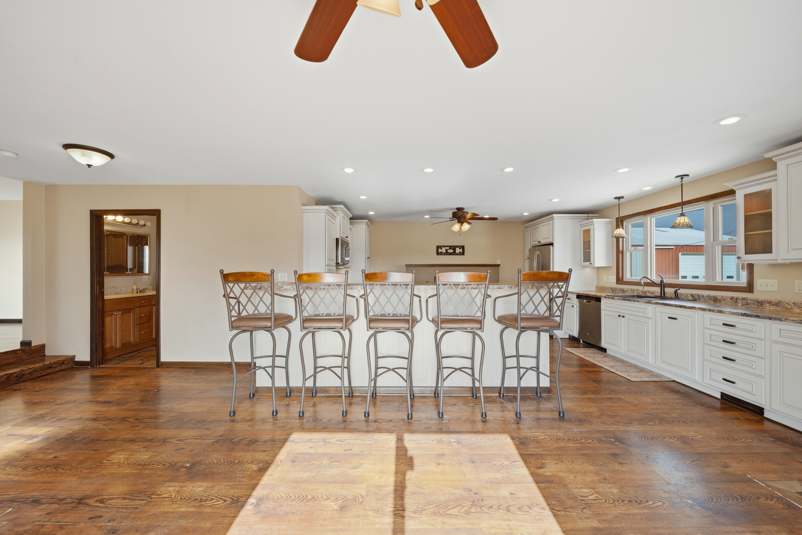 18521 Anderson Road Property Photo 9