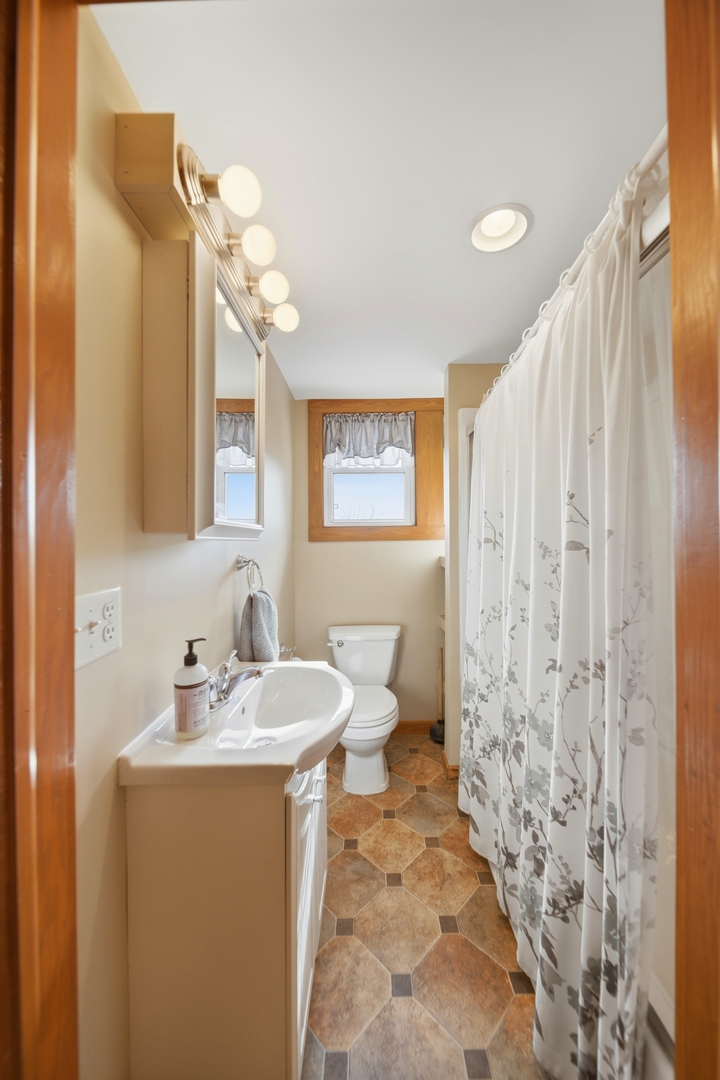 18521 Anderson Road Property Photo 26