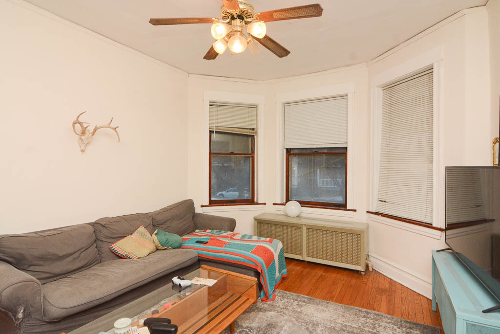 3821 N Damen Avenue 2 Property Photo 6