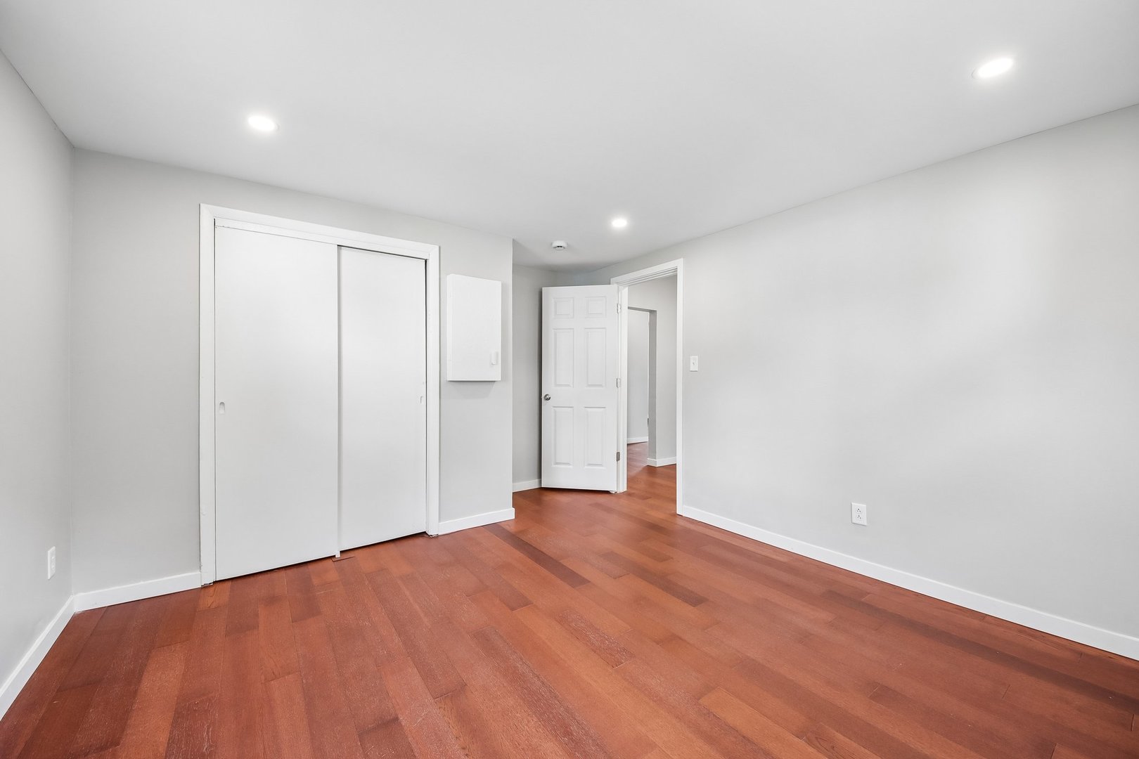 255 N Hunter Avenue Property Photo 12