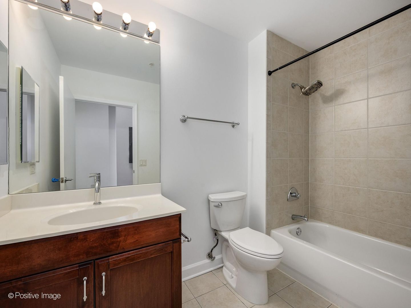 1235 S Prairie Avenue 1404 Property Photo 25