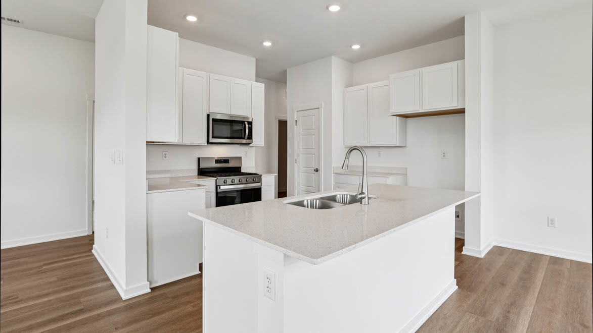 6462 Maple Glen Drive Property Photo 4
