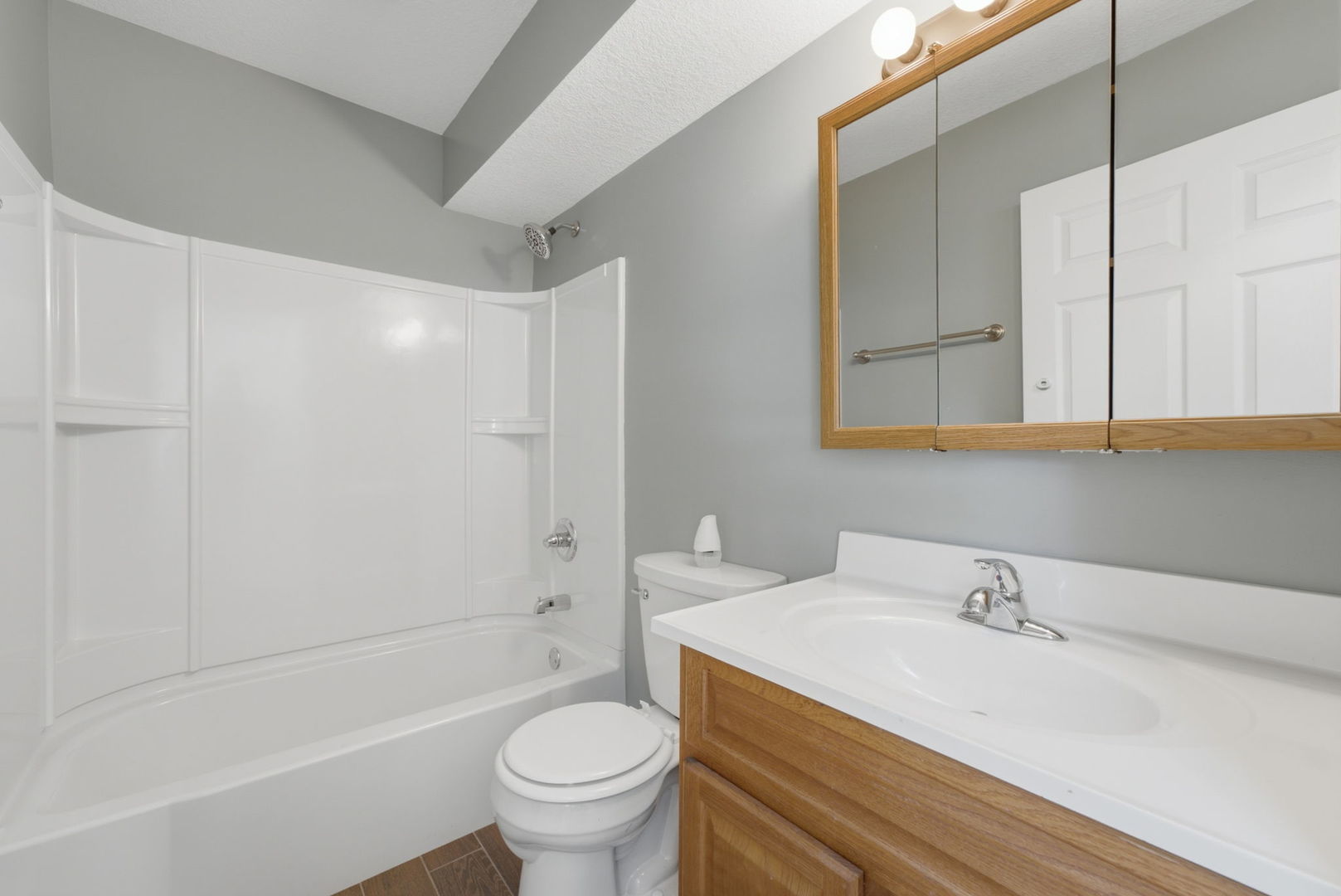 1903 Kings Drive Property Photo 14