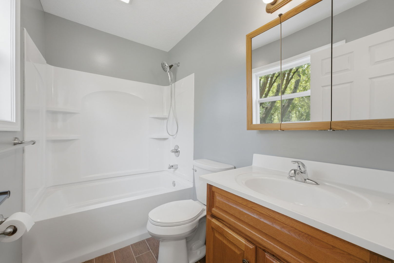 1903 Kings Drive Property Photo 17