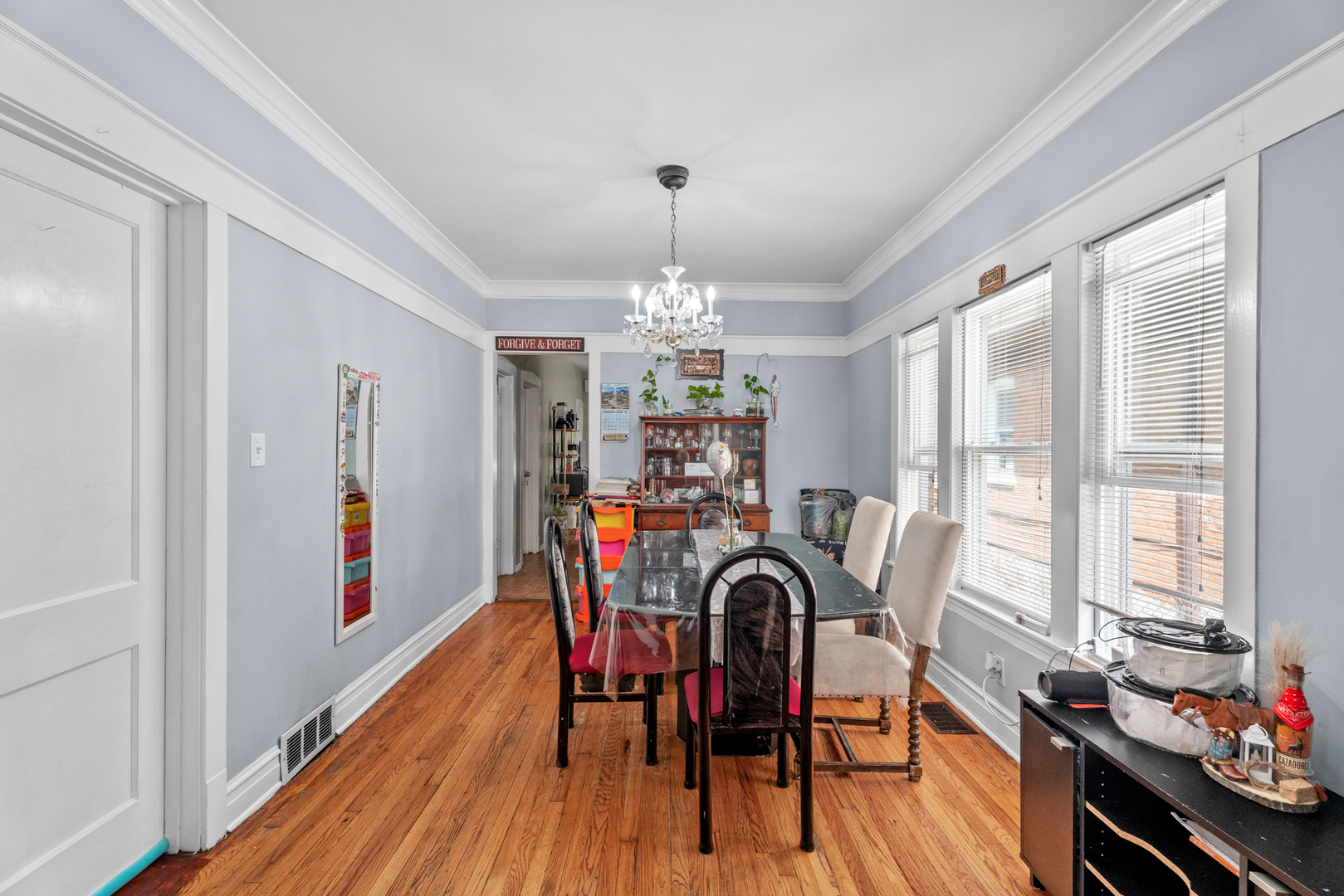 3220 W 65th Street Property Photo 4