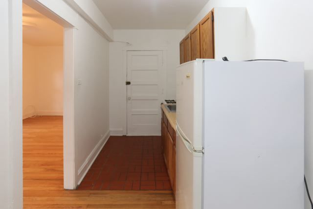 4608 N Beacon Street 2a Property Photo 5