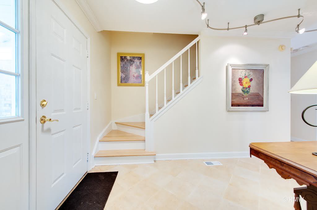 729 Cutters Mill Court Property Photo 4