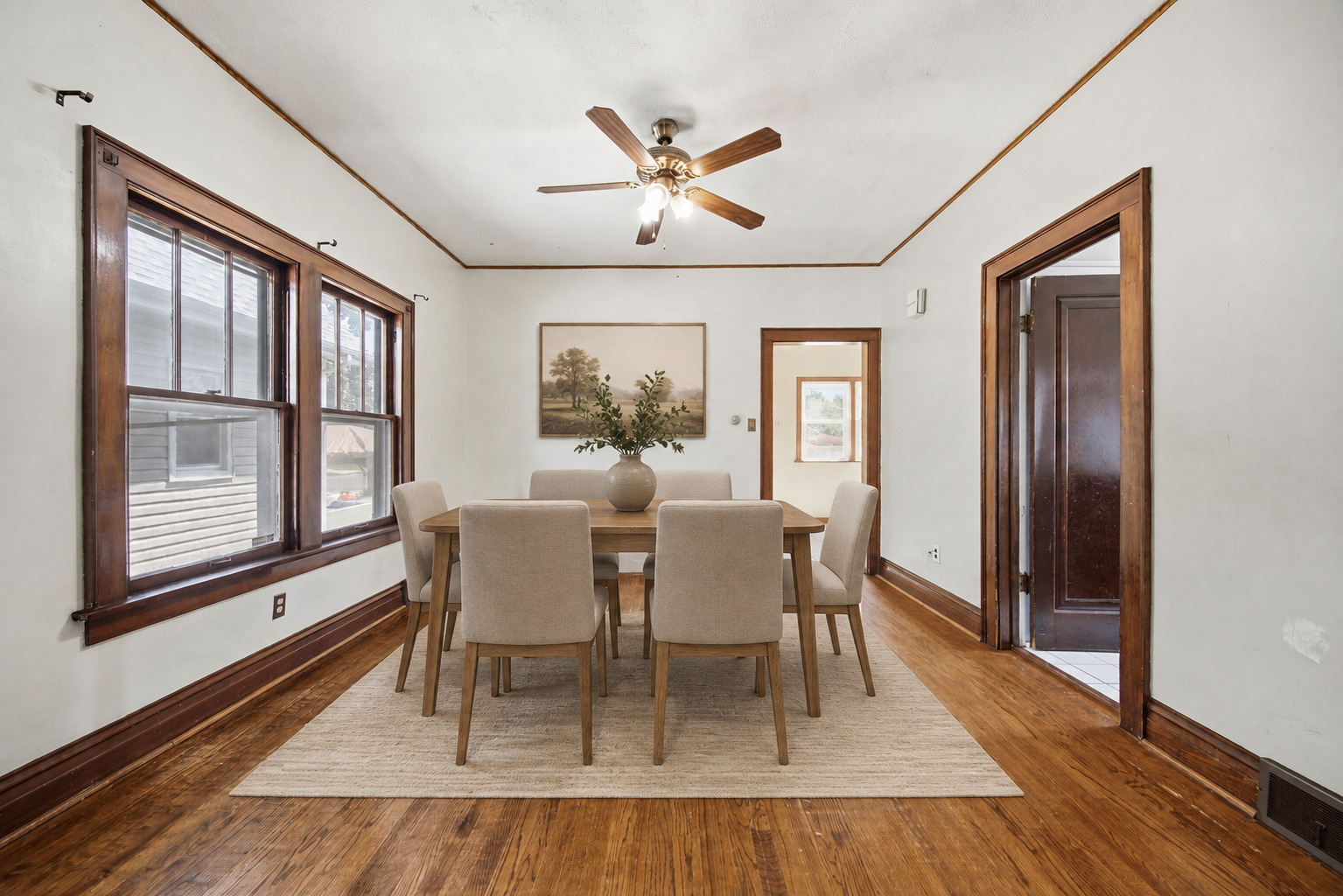 2705 Grunewald Street Property Photo 5