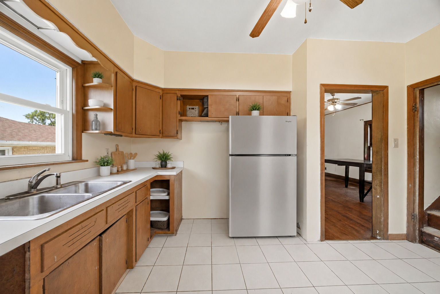 2705 Grunewald Street Property Photo 7