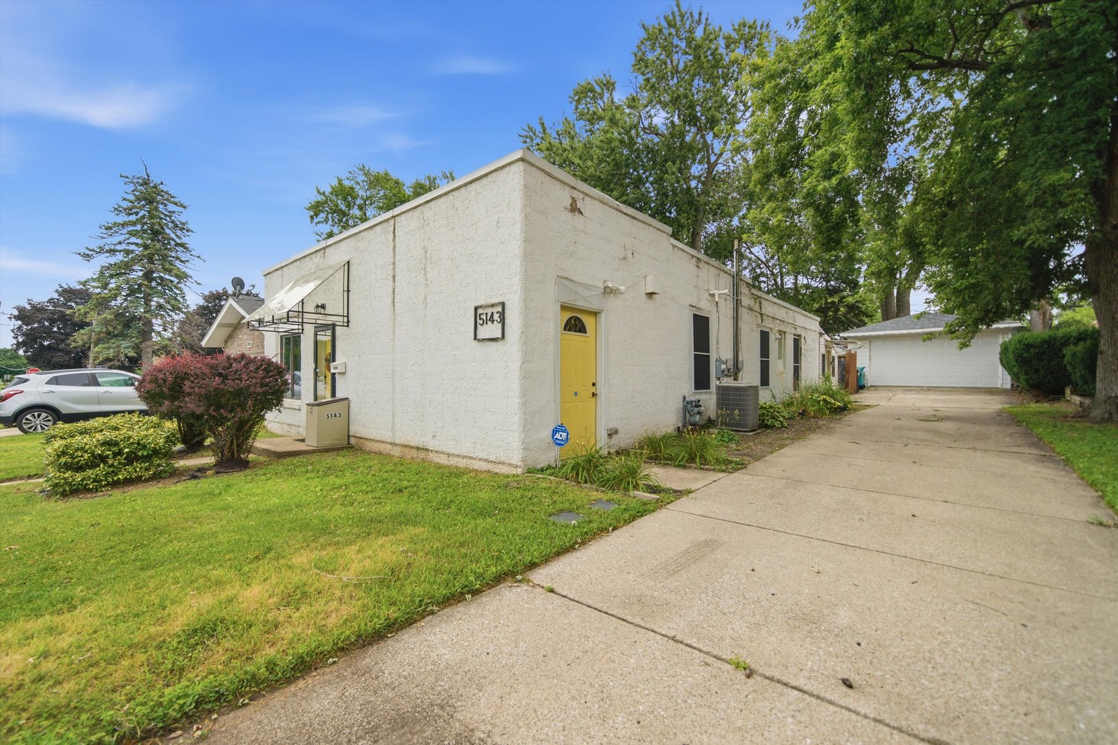 5143 Electric Avenue Property Photo 3