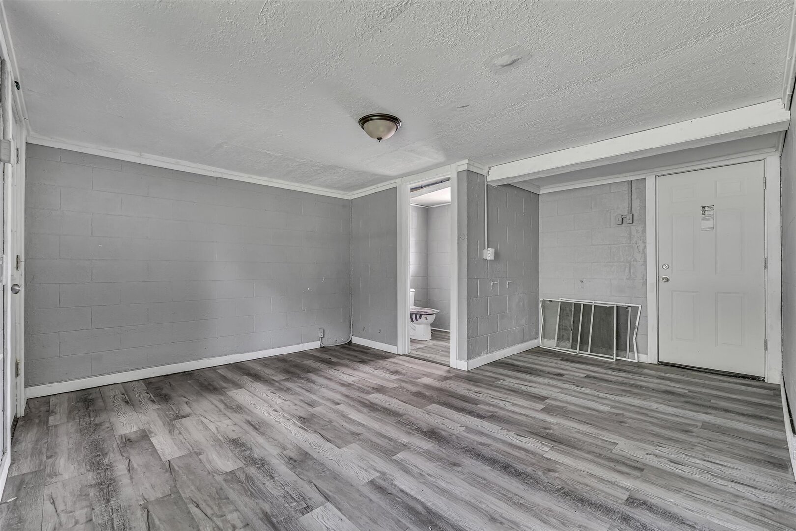 19051 13th Street Property Photo 14