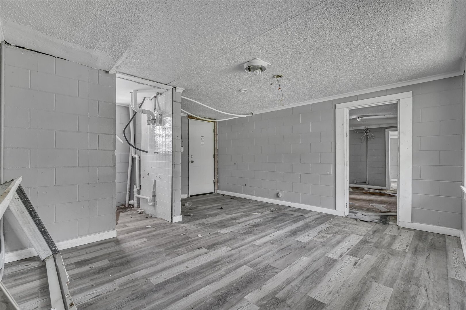 19051 13th Street Property Photo 22