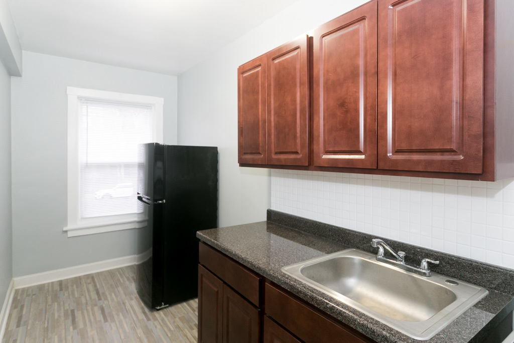 4608 N Beacon Street 1c Property Photo 4