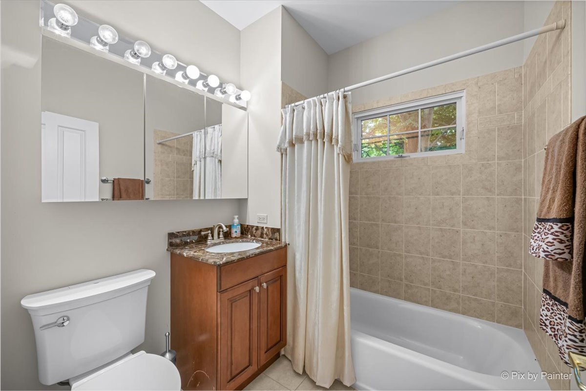 2820 N Bayview Lane Property Photo 11
