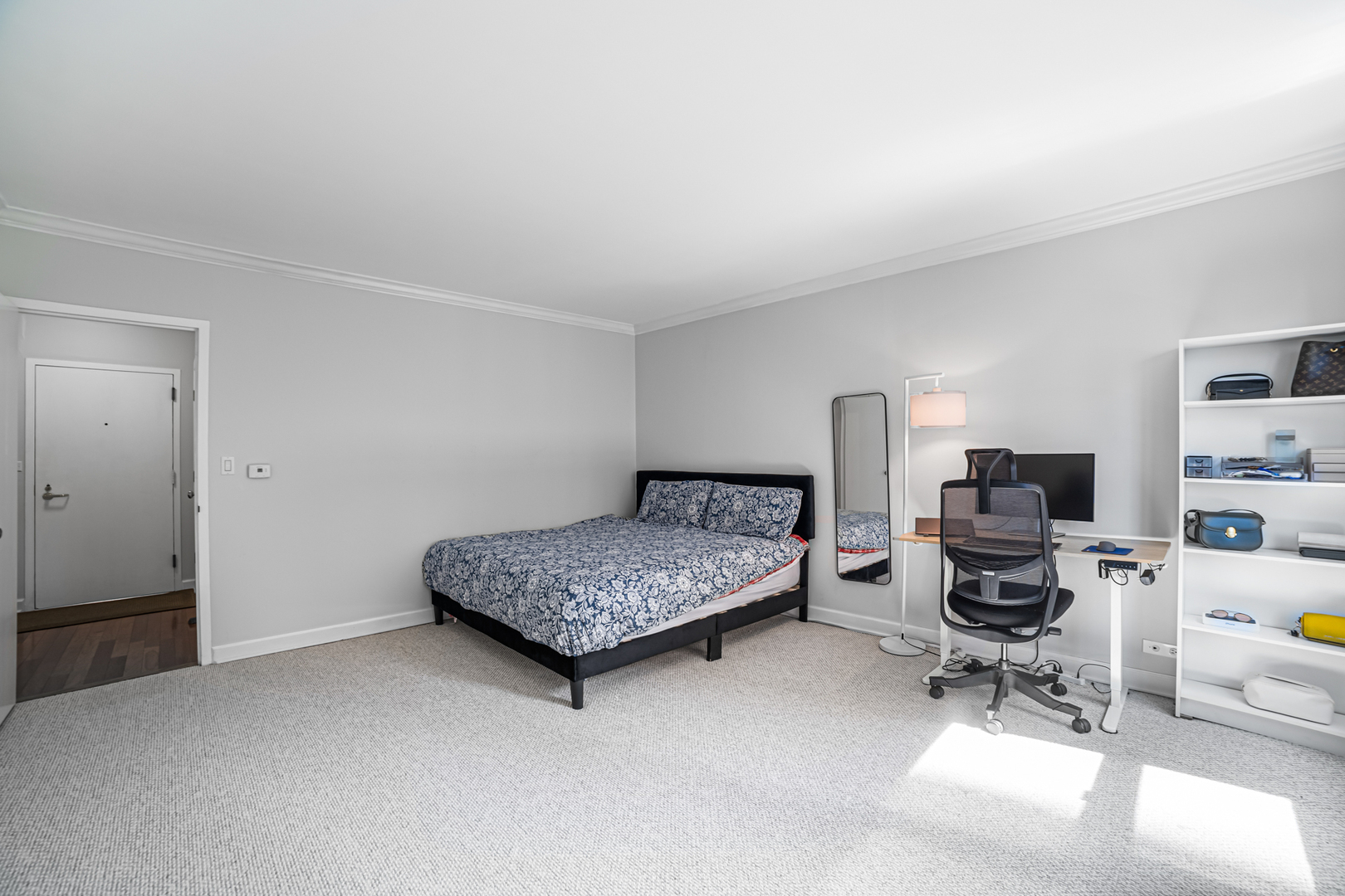 1325 N State Parkway 6d Property Photo 10