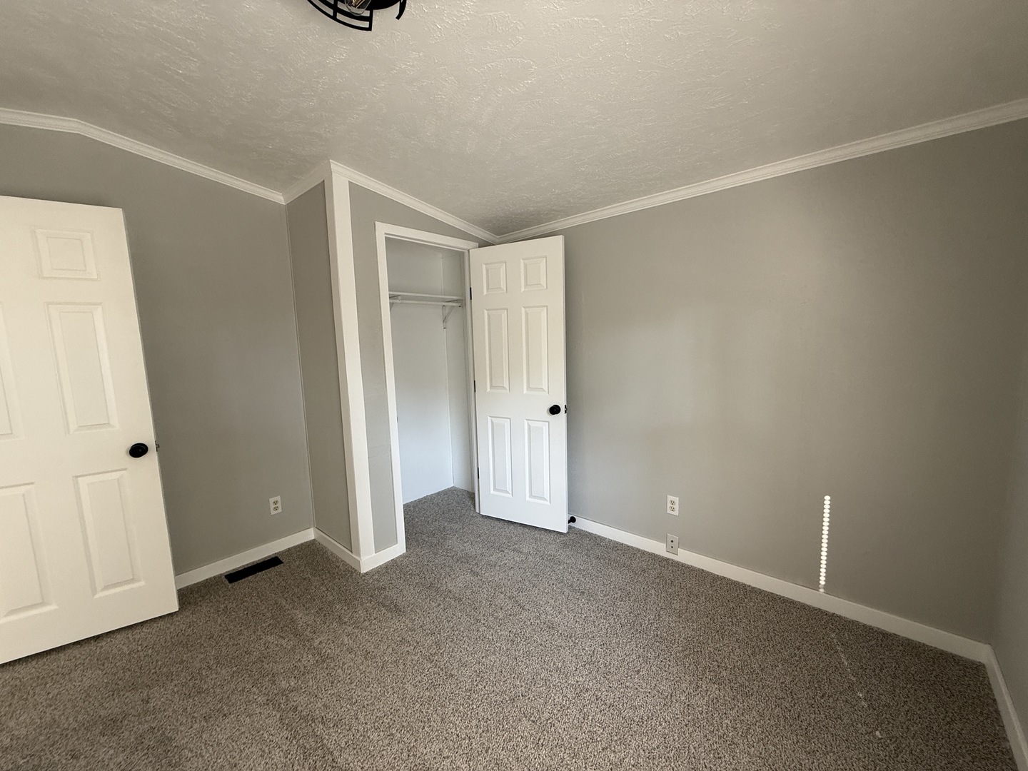 1710 W 4th Avenue Property Photo 16
