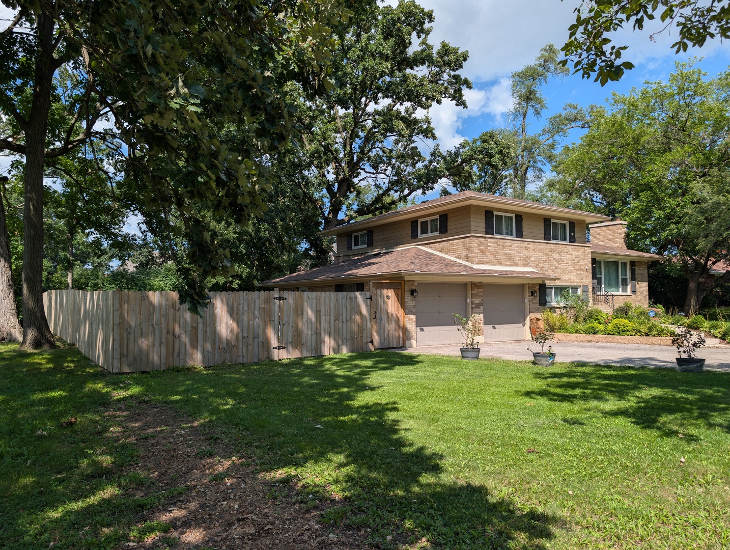 141 E Potter Street Property Photo 3