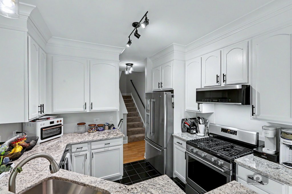 1116 Longwood Drive Property Photo 11