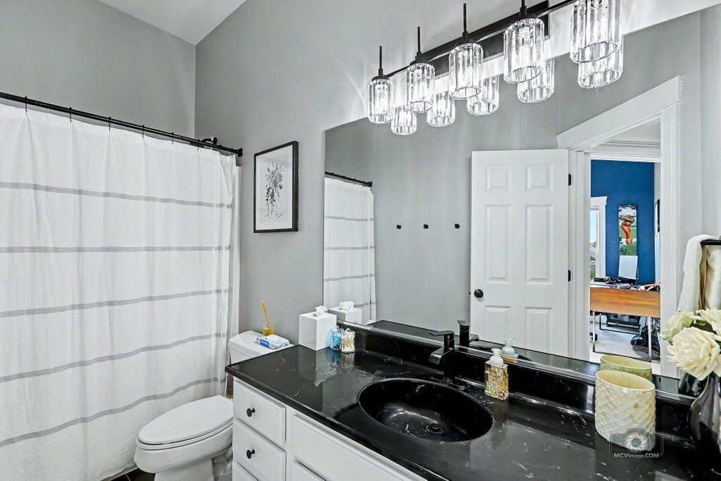1116 Longwood Drive Property Photo 22