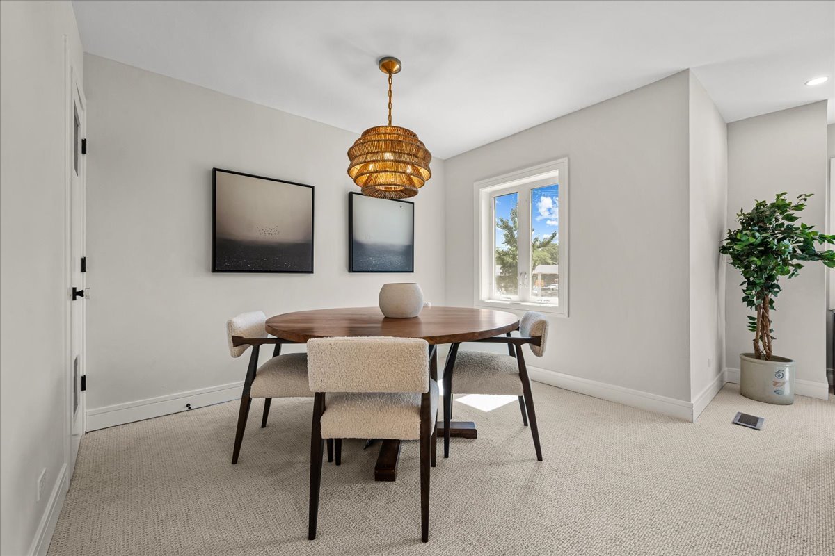 1900 Wilmette Avenue 2f Property Photo 12