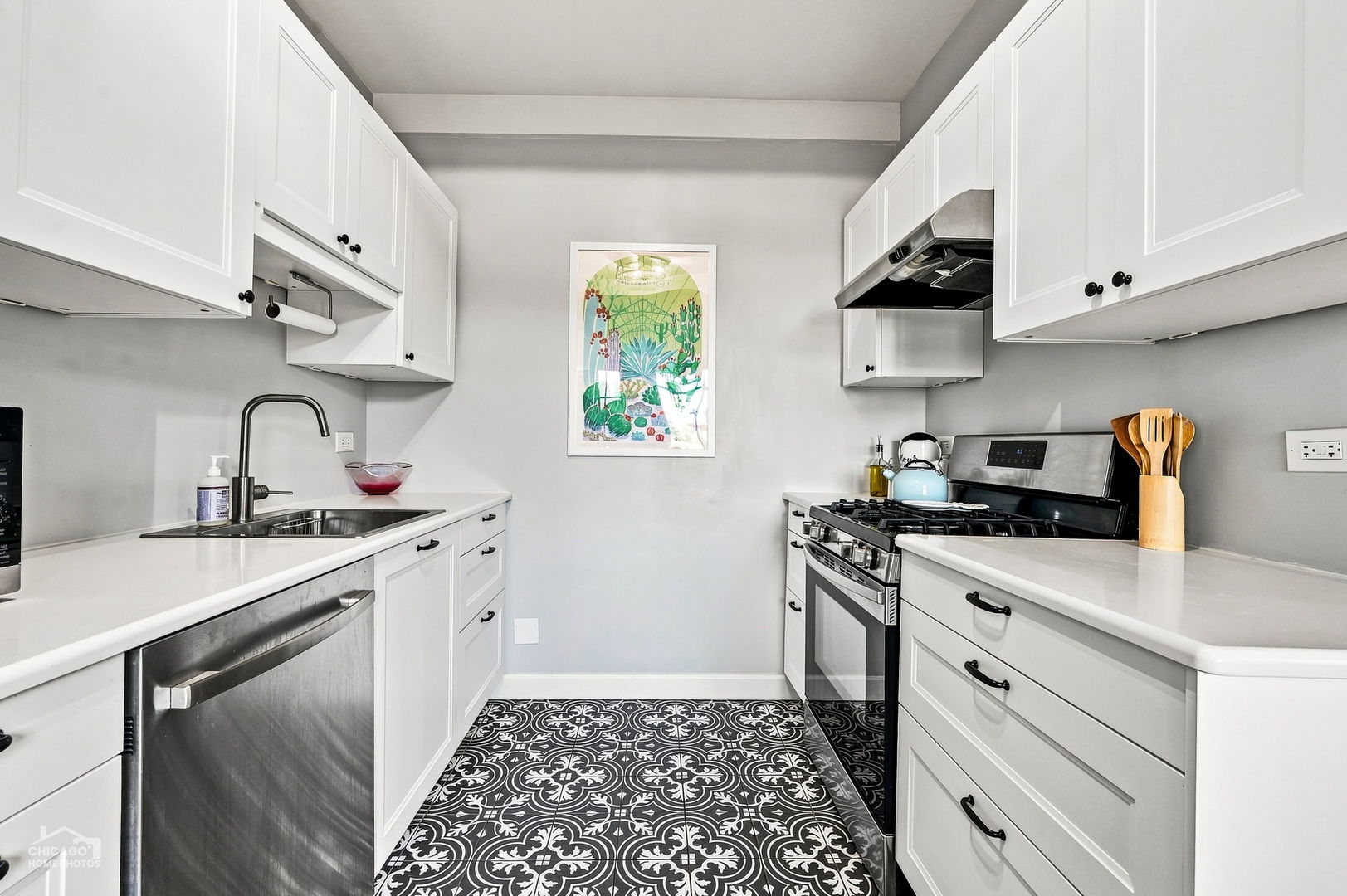 5529 S University Avenue 4w Property Photo 10