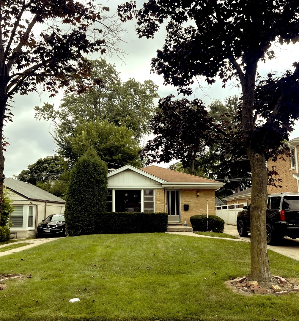 217 Lincoln Street Property Photo 2