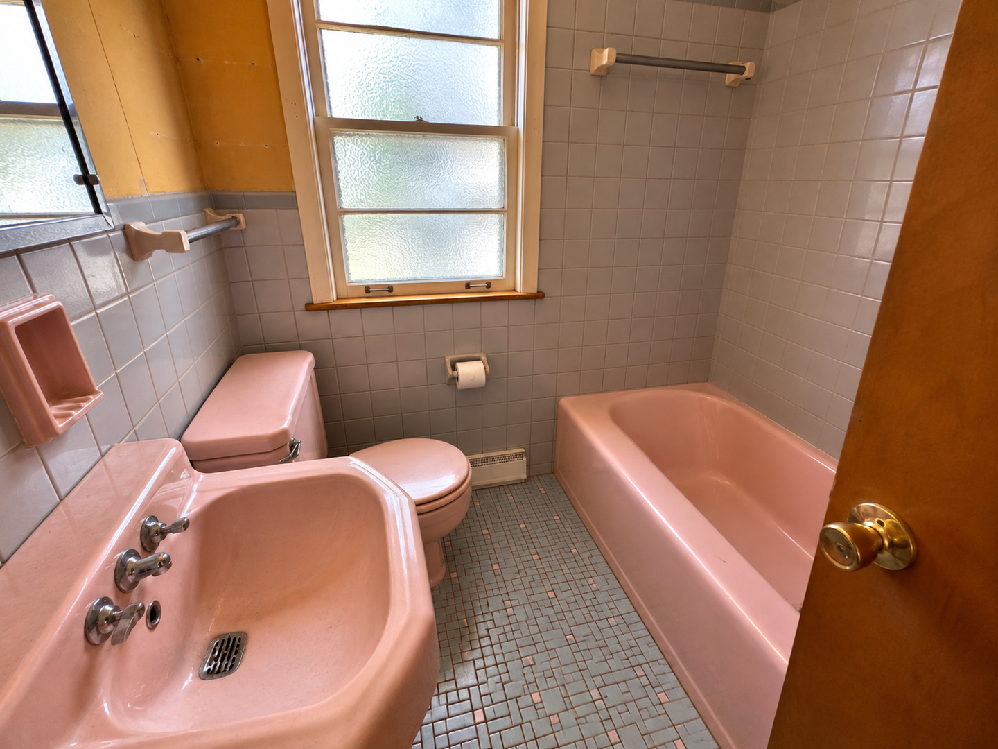 217 Lincoln Street Property Photo 7