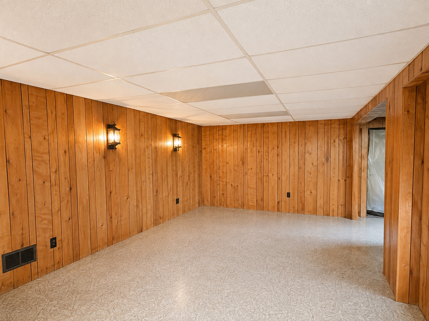 217 Lincoln Street Property Photo 10