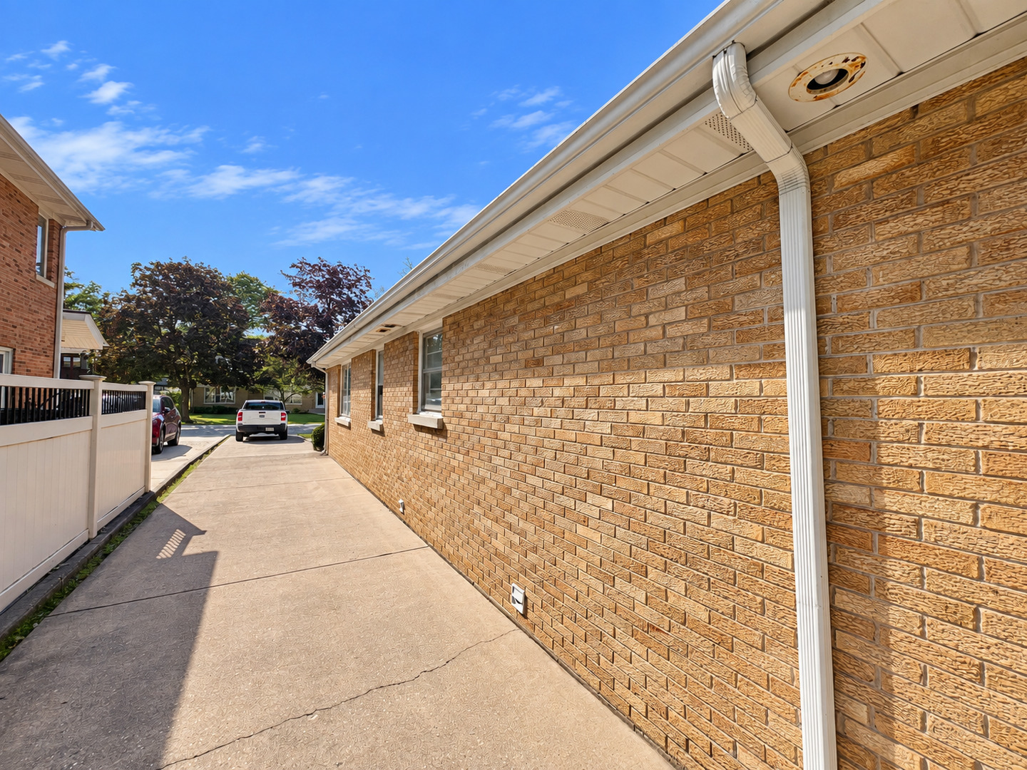 217 Lincoln Street Property Photo 12