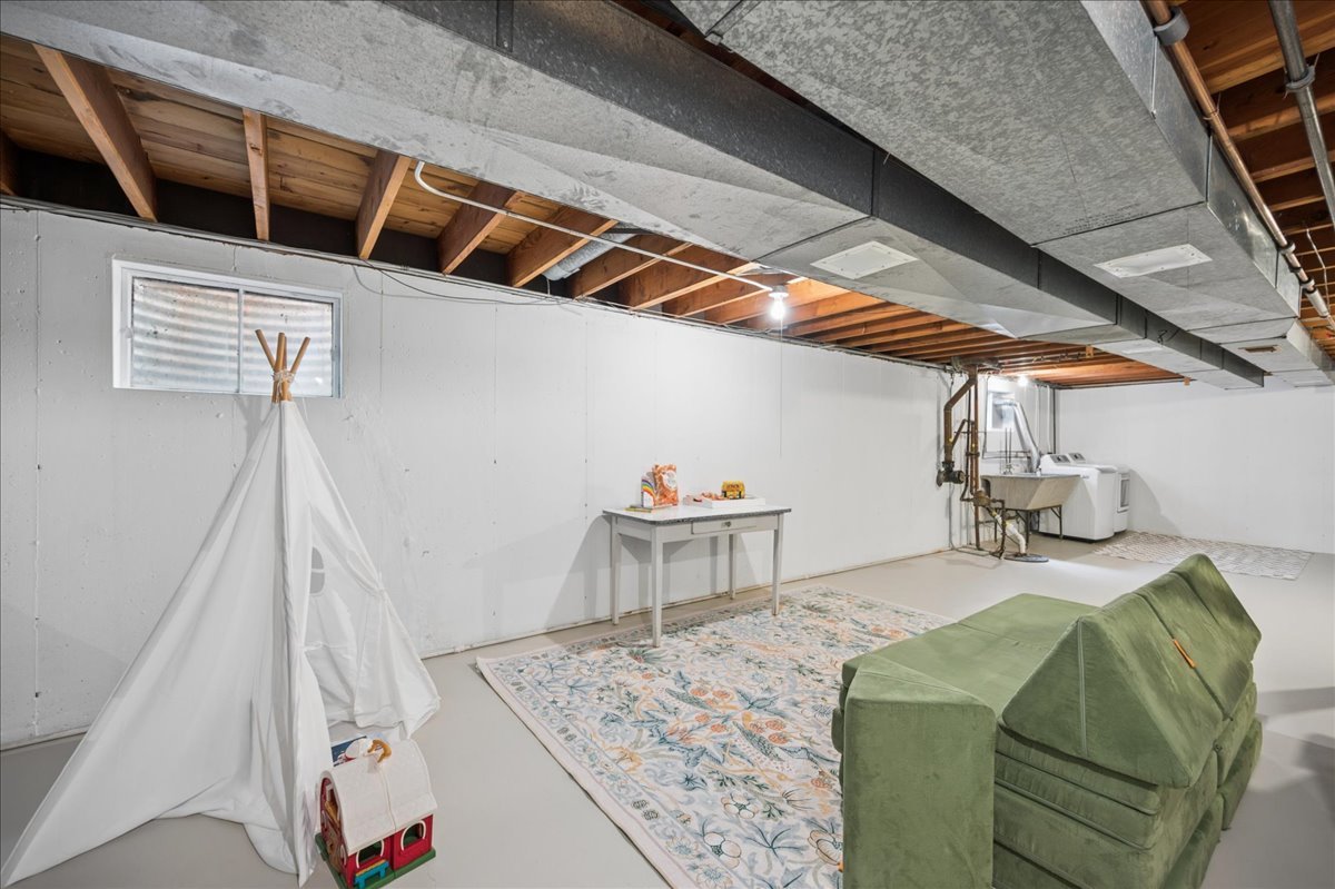 870 Prospect Avenue Property Photo 25