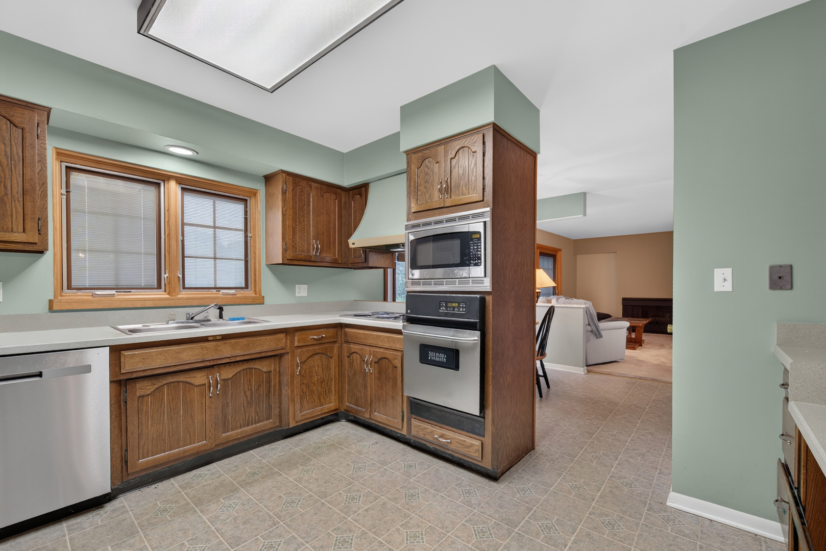 1109 Lancaster Avenue Property Photo 9