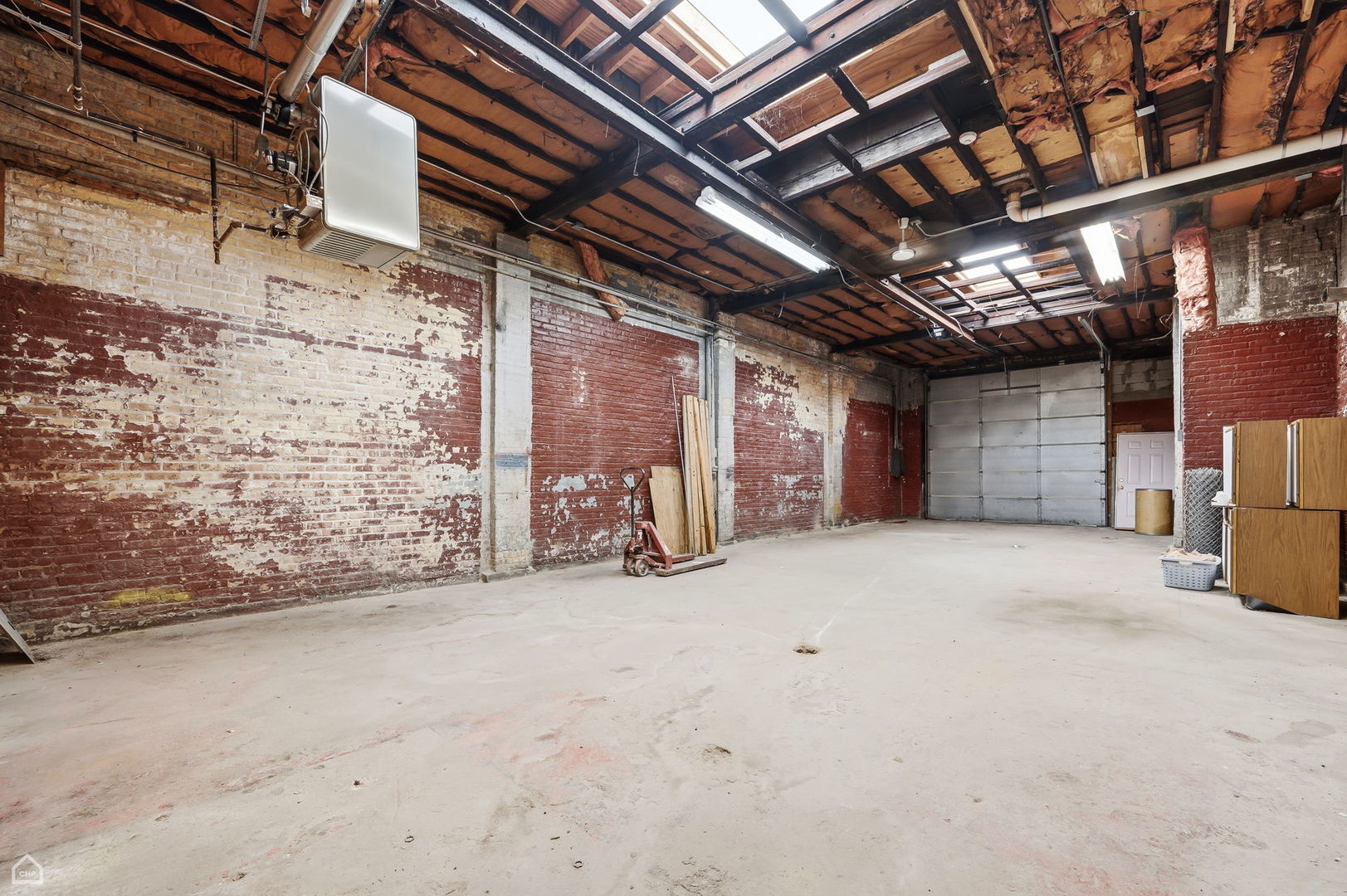 2307 W North Avenue Storefront Property Photo 10
