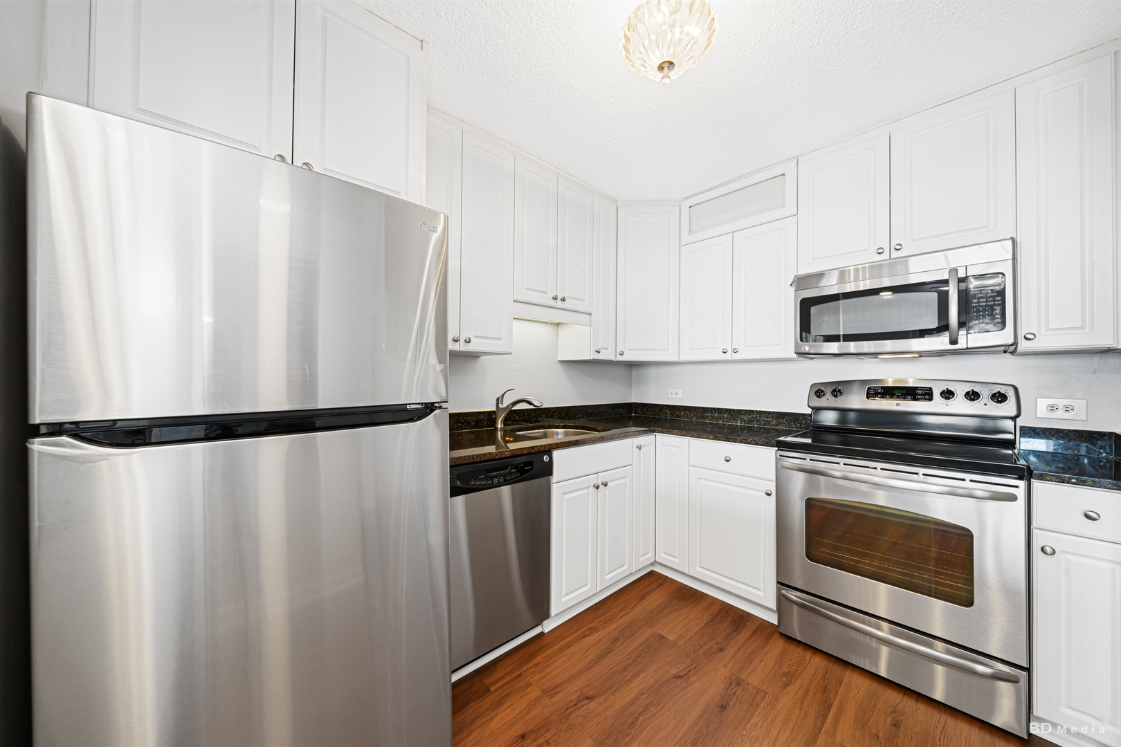 10 E Ontario Street 4005 Property Photo 7