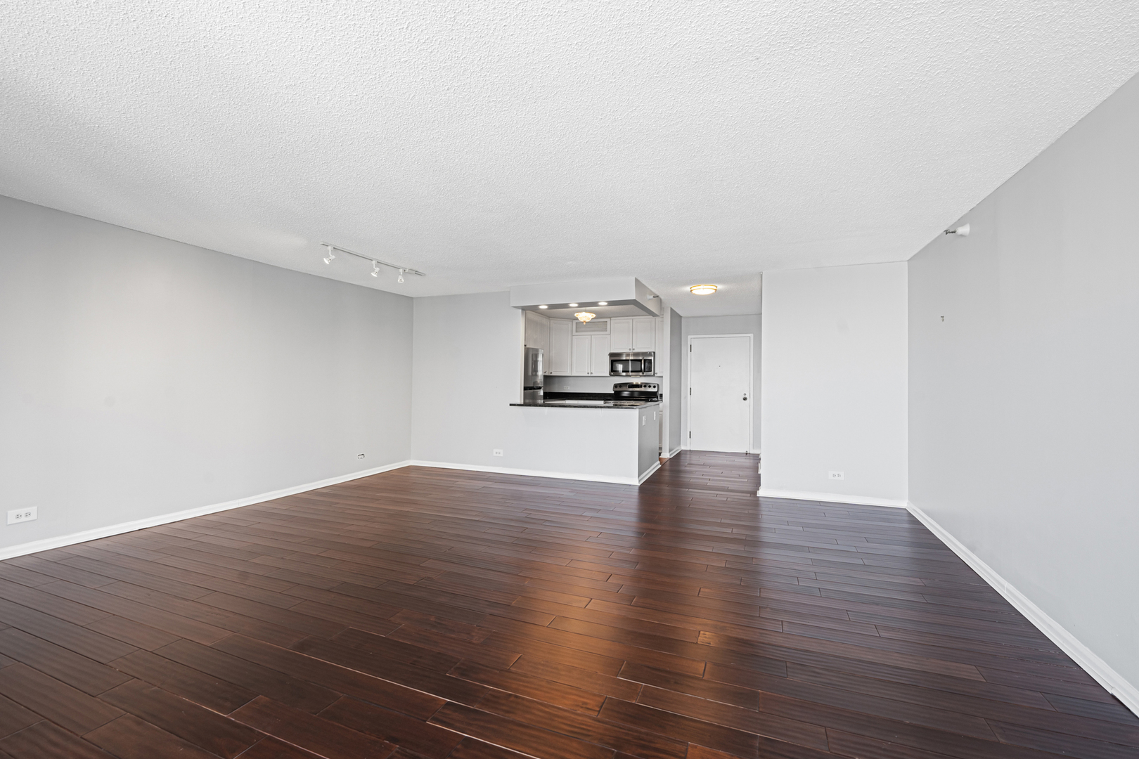 10 E Ontario Street 4005 Property Photo 10