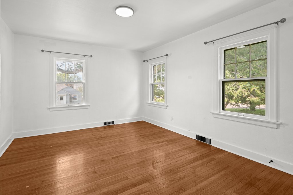 2217 15 1/2 Street Property Photo 33