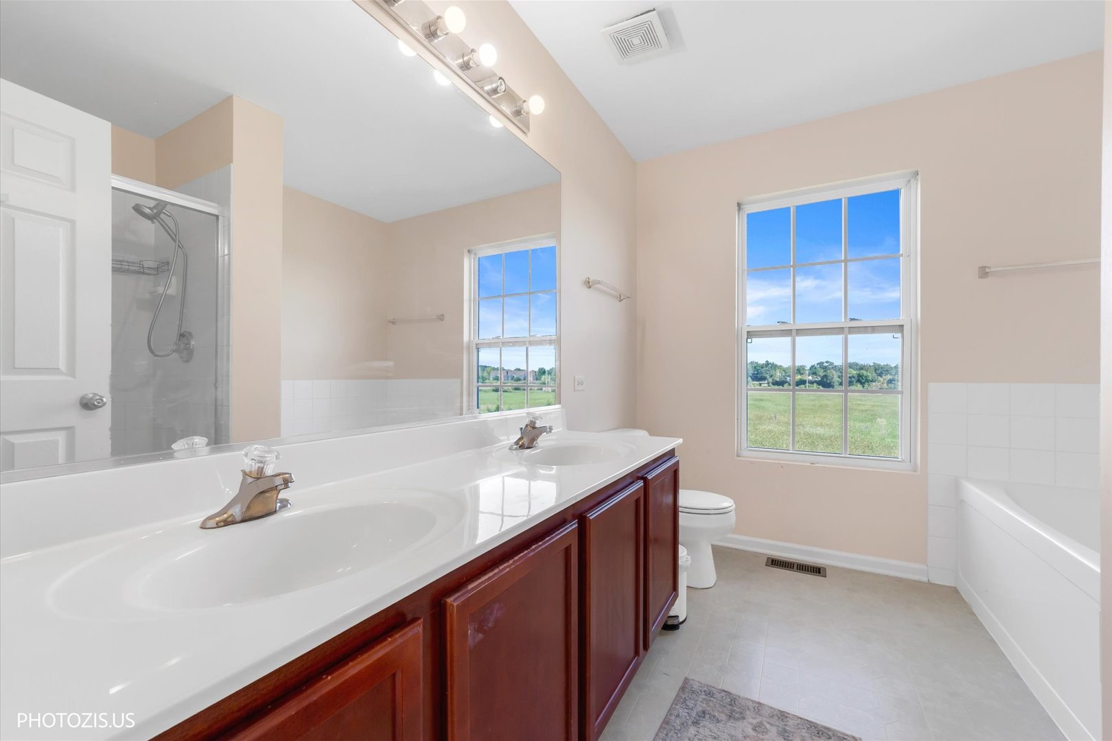 1689 W Turtle Creek Lane Property Photo 14