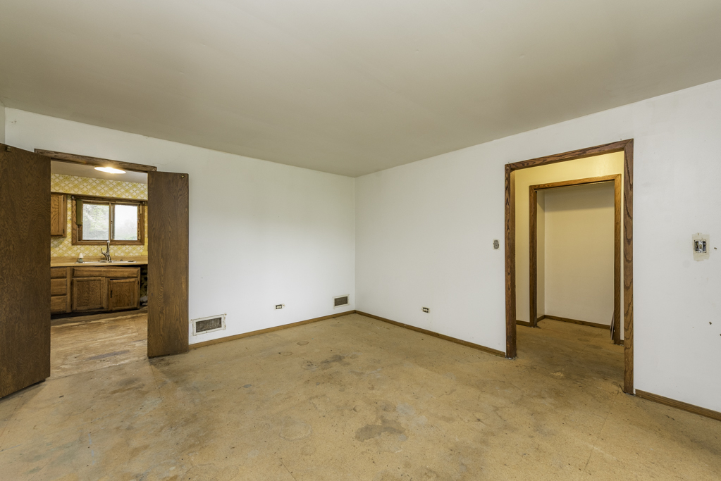 2715 Hyde Park Avenue Property Photo 4