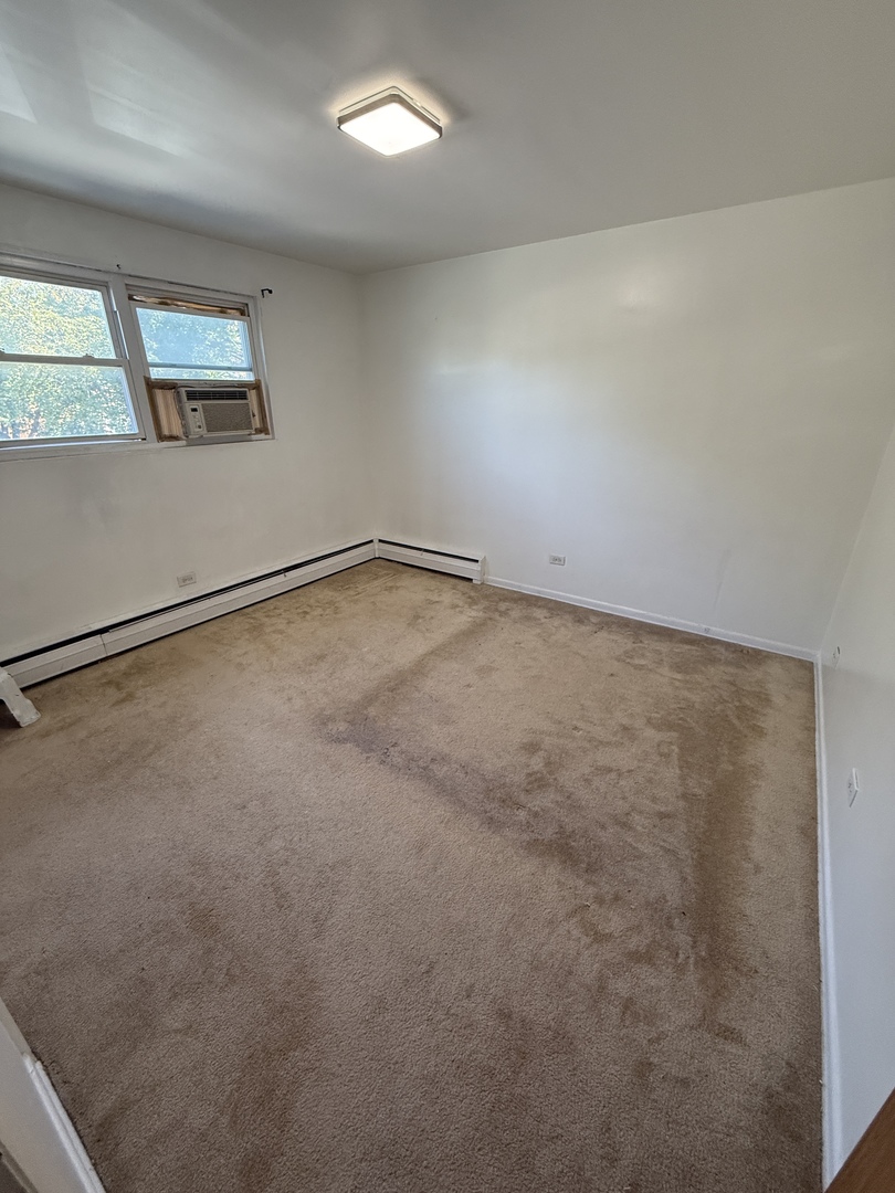 8030 Knox Avenue 2e Property Photo 5