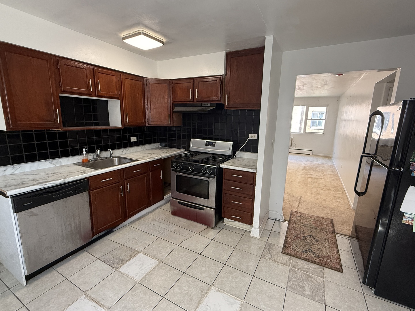 8030 Knox Avenue 2e Property Photo 7