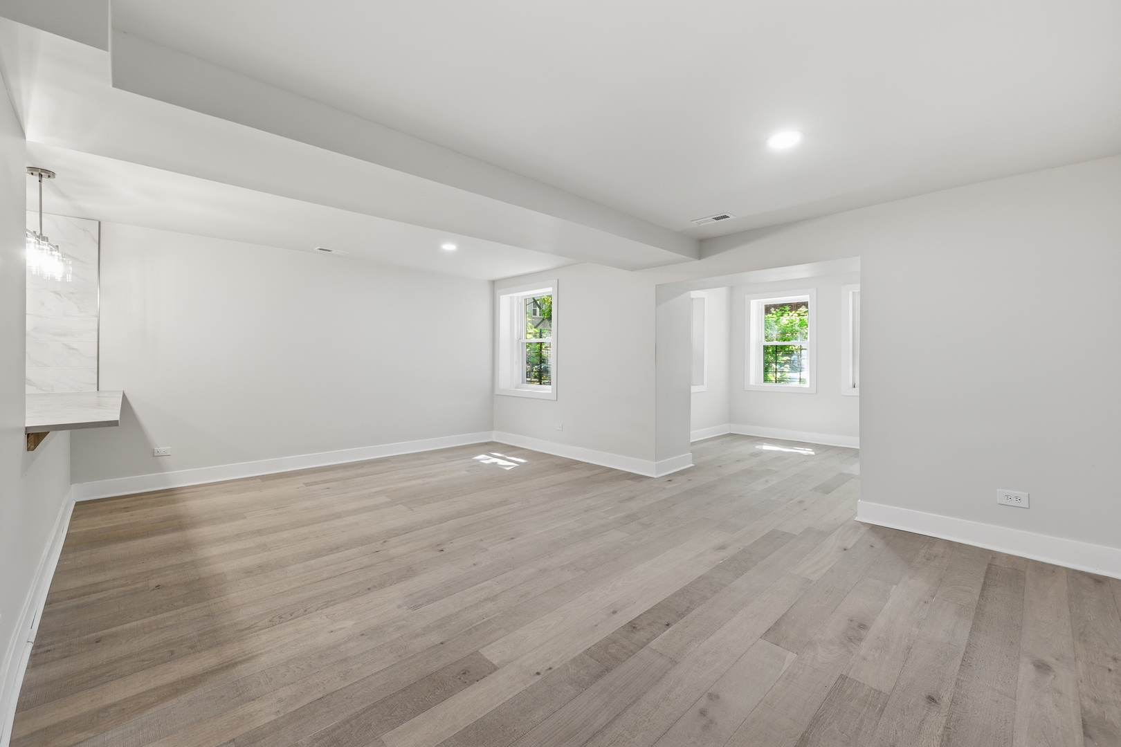 6335 N Magnolia Avenue G Property Photo 3