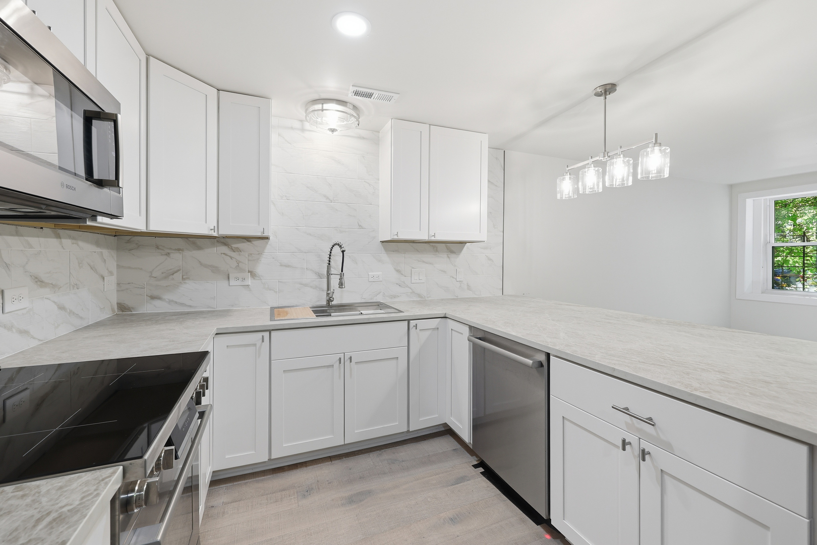6335 N Magnolia Avenue G Property Photo 10