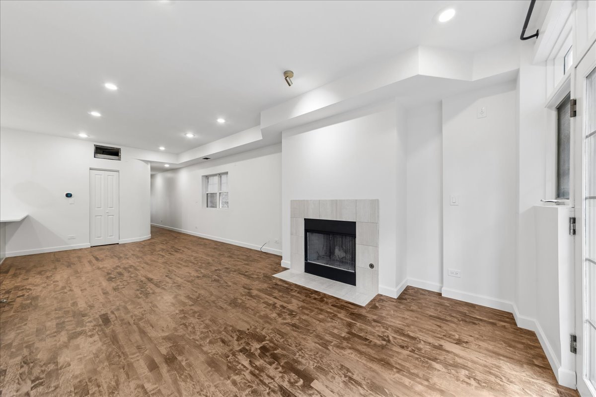 1046 W Fulton Market 3 Property Photo 5