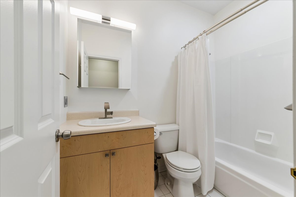 1046 W Fulton Market 3 Property Photo 11