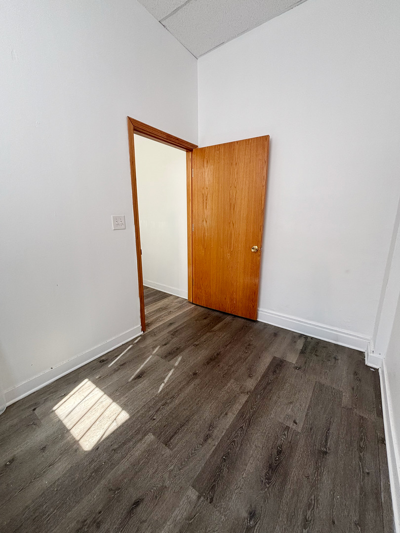 3250 N Pulaski Road Property Photo 14