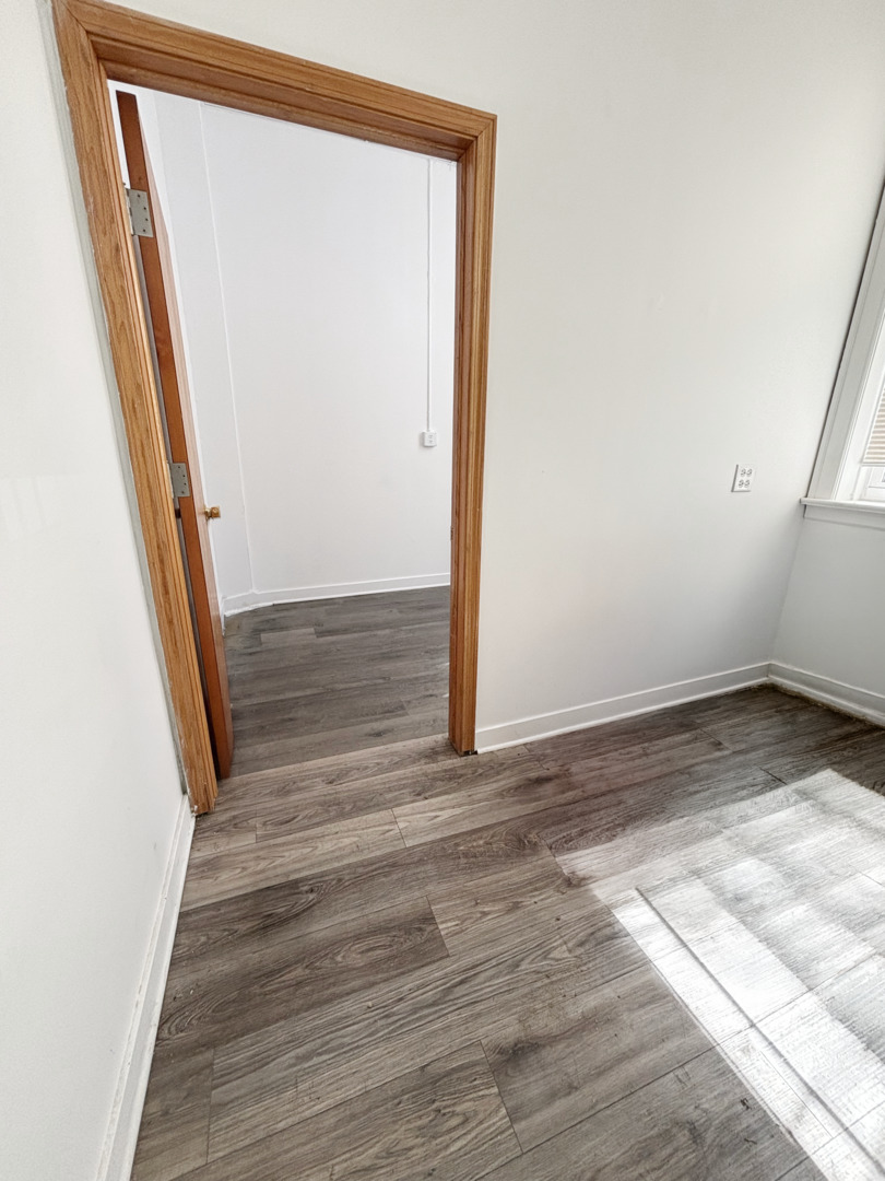 3250 N Pulaski Road Property Photo 15