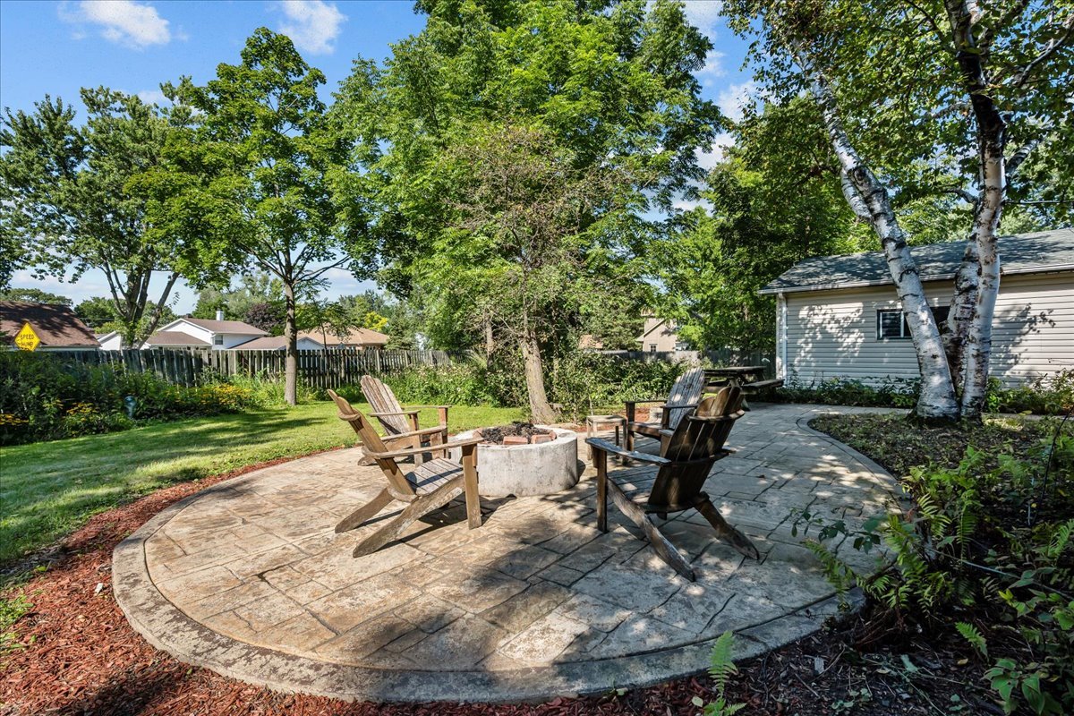 711 Quassey Avenue Property Photo 4
