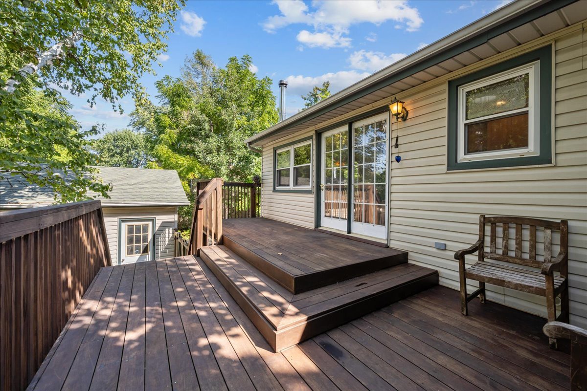 711 Quassey Avenue Property Photo 8