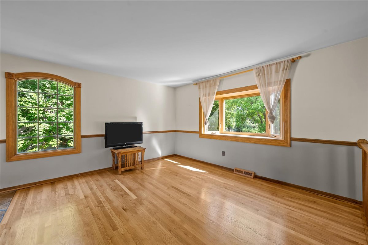 711 Quassey Avenue Property Photo 12