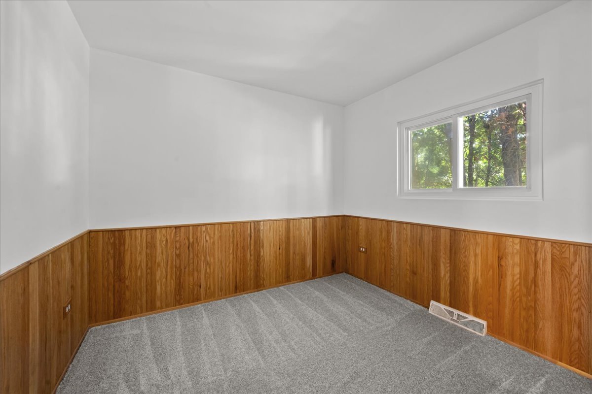711 Quassey Avenue Property Photo 22